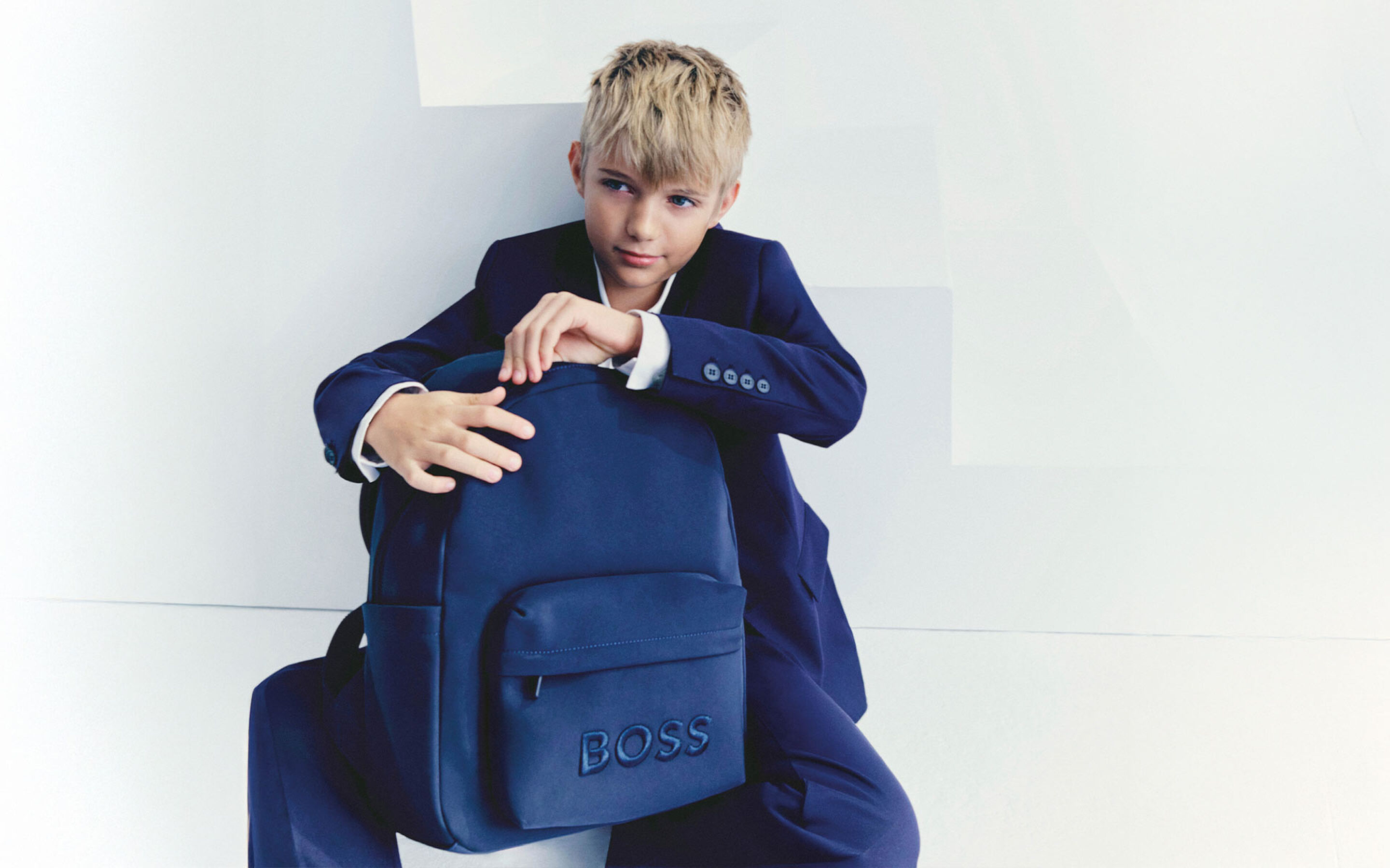 V&ecirc;tements et Accessoires pour enfants de la marque BOSS