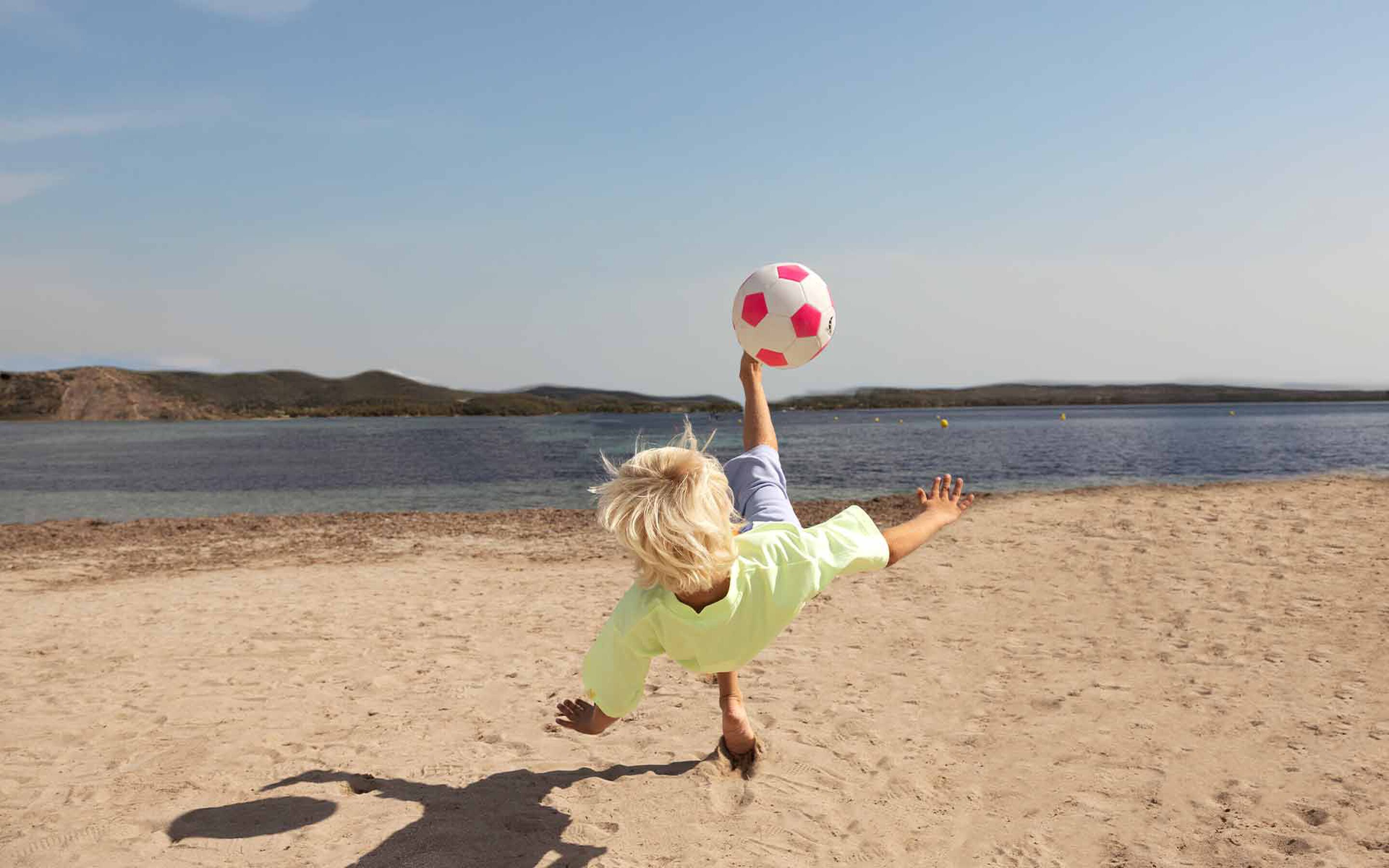 Modetrends jongen BOSS bij Kidsaround