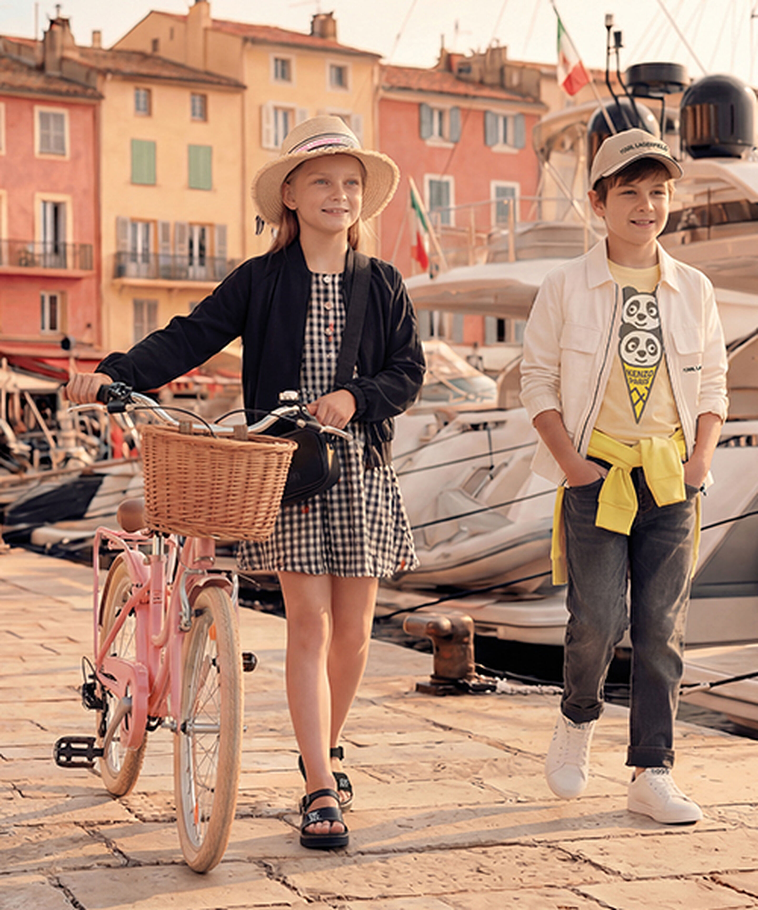 French Riviera: clothing, collection & the essence of chic style