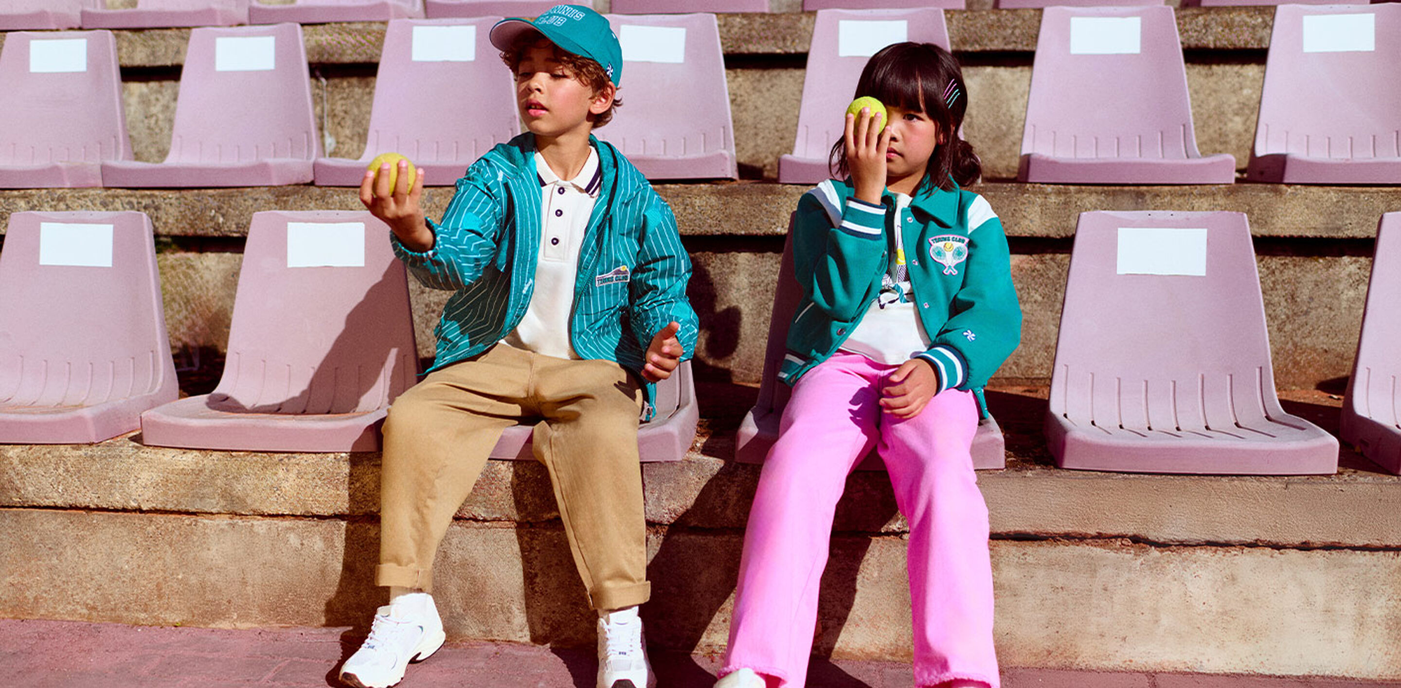 Robe confortable pour fille de la nouvelle collection Kids Around