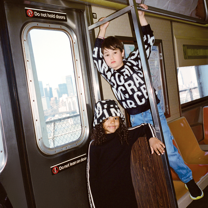 Robe pull MARC JACOBS 
                        FILLE