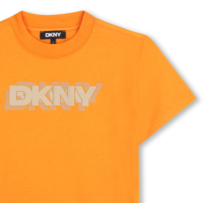 T-SHIRT MET KORTE MOUWEN DKNY 
                        BOY