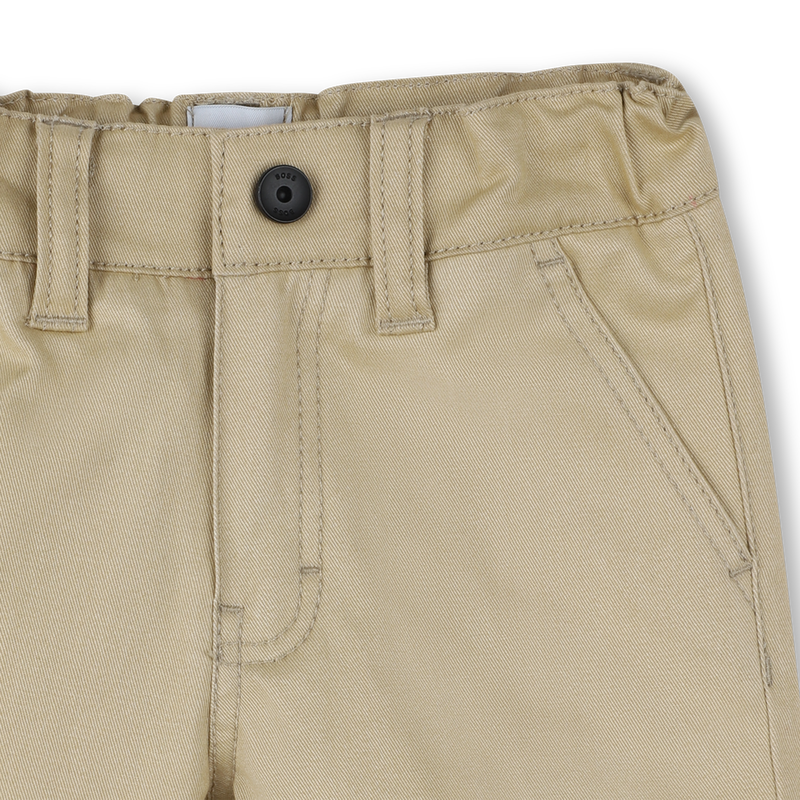 Short uni BOSS 
                        GARCON