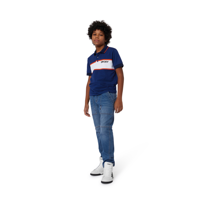 Jeans met 4 zakken DKNY 
                        UNISEX