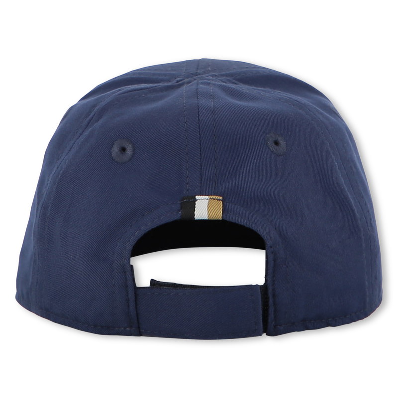 CASQUETTE AVEC FERMETURE AUTO AGRIPPANTE BOSS 
                        GARCON