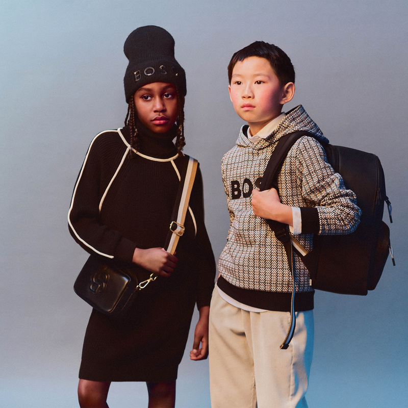 Gebreide muts BOSS 
                        GIRL