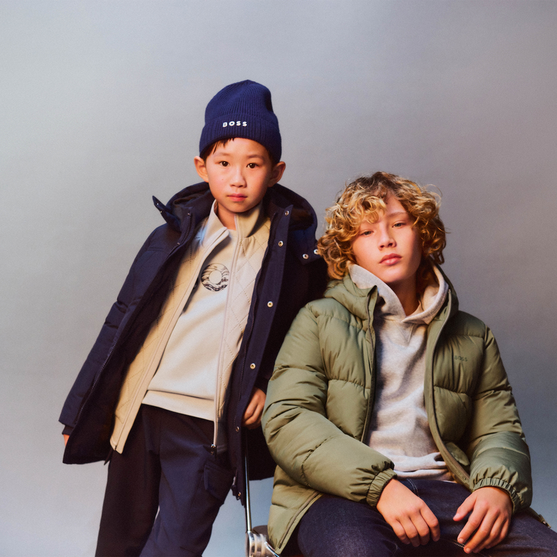 Bonnet tricot avec sigle BOSS 
                        GARCON