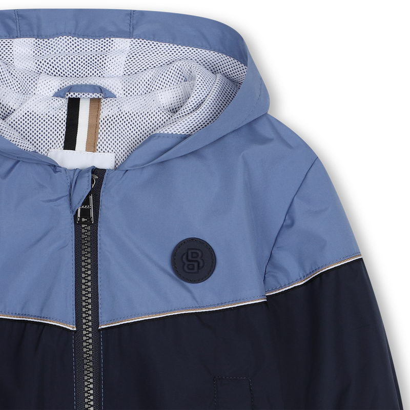 WINDJACK MET CAPUCHON BOSS 
                        BOY