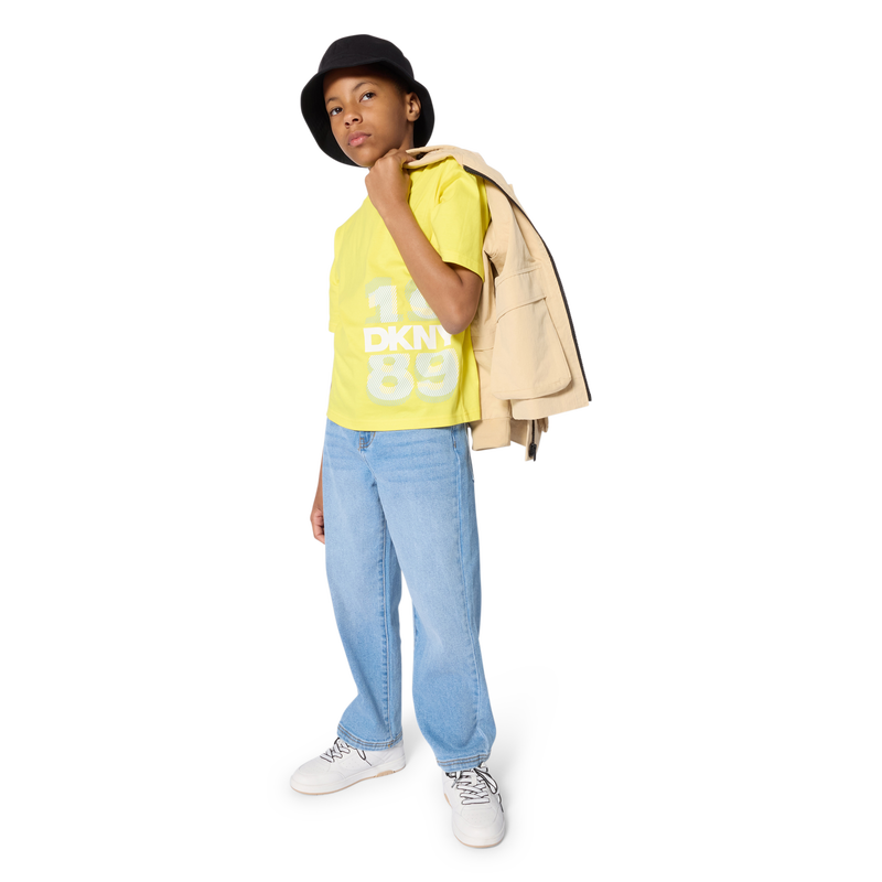 SNEAKERS MET VETERS DKNY 
                    BOY