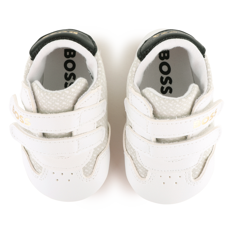 CHAUSSONS EN CUIR DE MOUTON BOSS 
                        GARCON