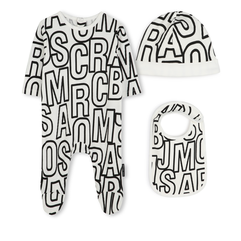 Pyjama, slabbetje en mutsje MARC JACOBS 
                        UNISEX