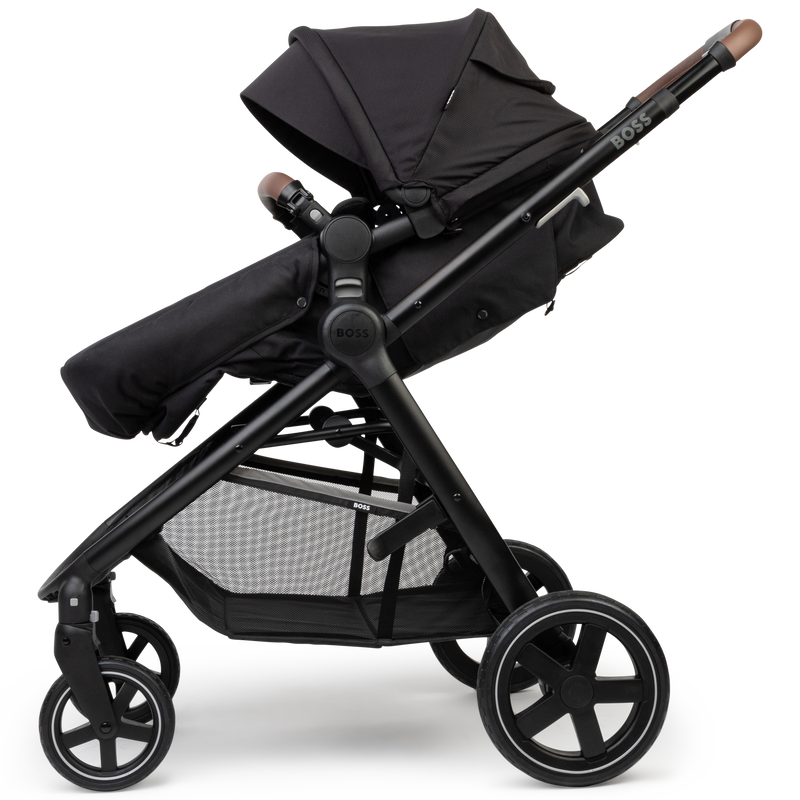 Poussette compacte 2 en 1 BOSS 
                        UNISEXE