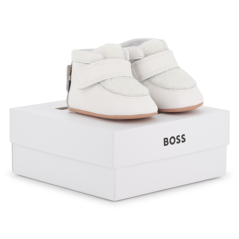 Pantoffels BOSS 
                        BOY