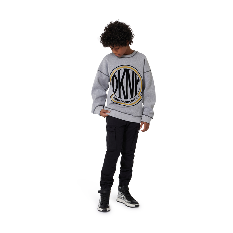 Katoenen broek met zakken DKNY 
                        BOY
