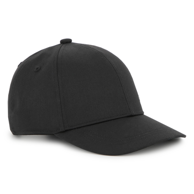 CASQUETTE AVEC FERMETURE BOUCLE MÉTAL BOSS GARCON