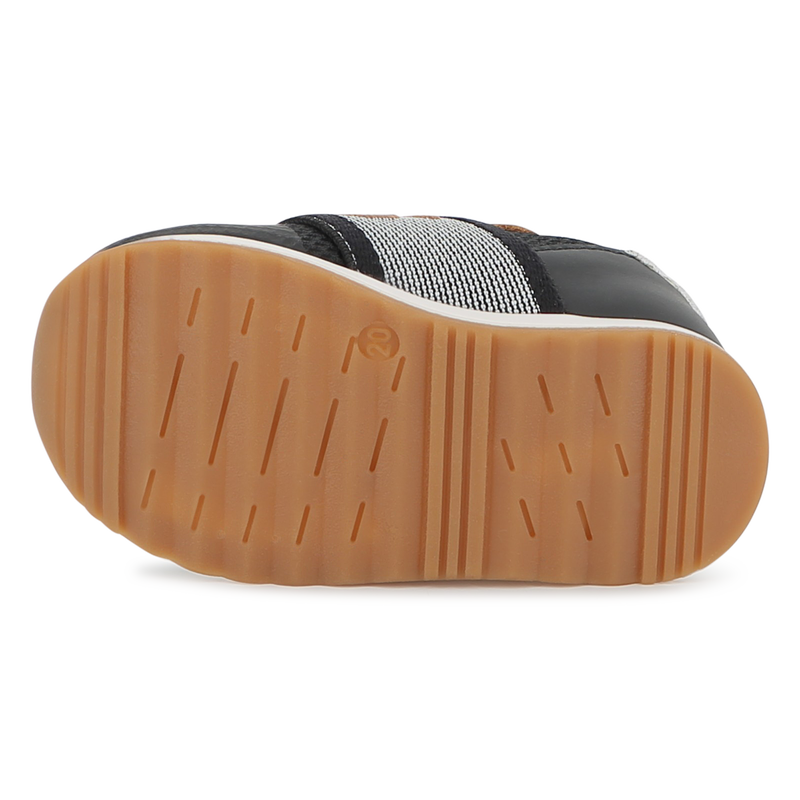 Baskets avec élastique siglé BOSS 
                        GARCON