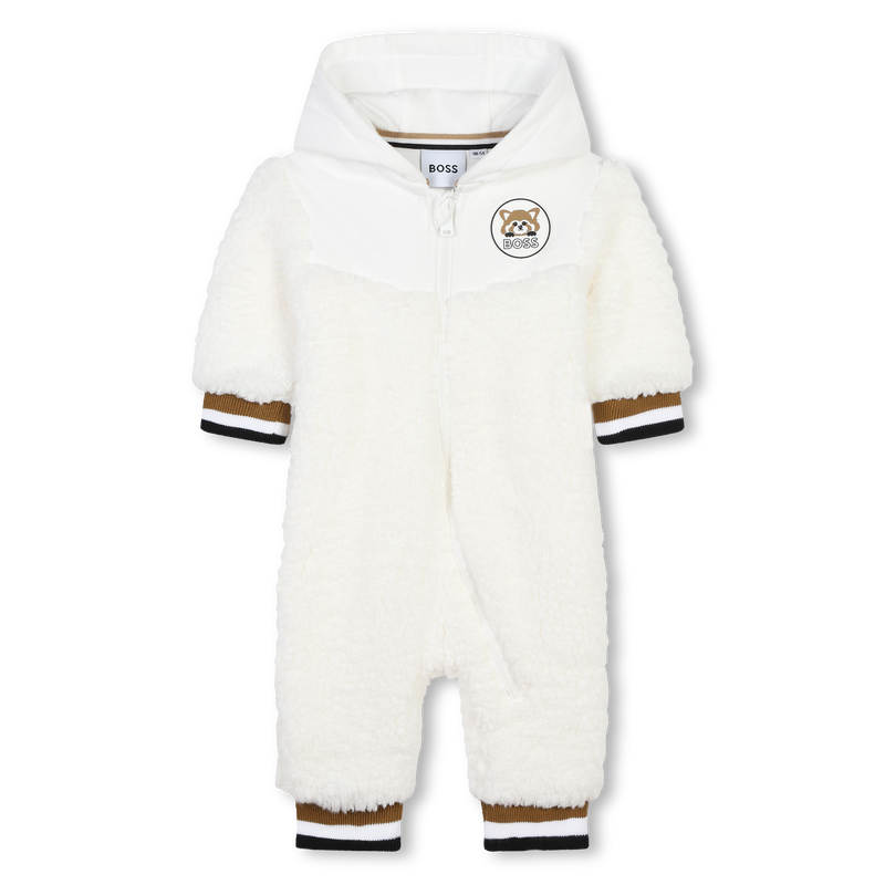 Pakje met ronde pandabadge BOSS 
                        UNISEX