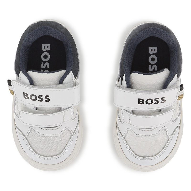 SNEAKERS MET KLITTENBANDSTREPEN BOSS 
                        BOY