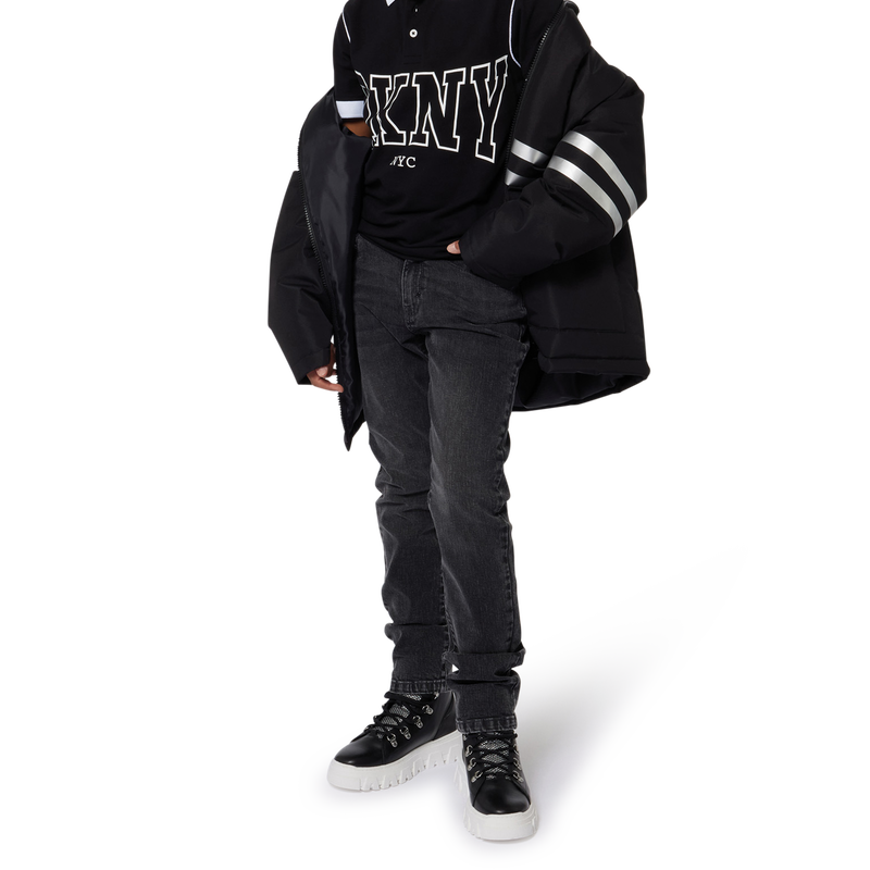 Waterdichte parka met capuchon DKNY 
                        UNISEX