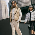 Doudoune d&eacute;perlante sans manches DKNY 
                    FILLE