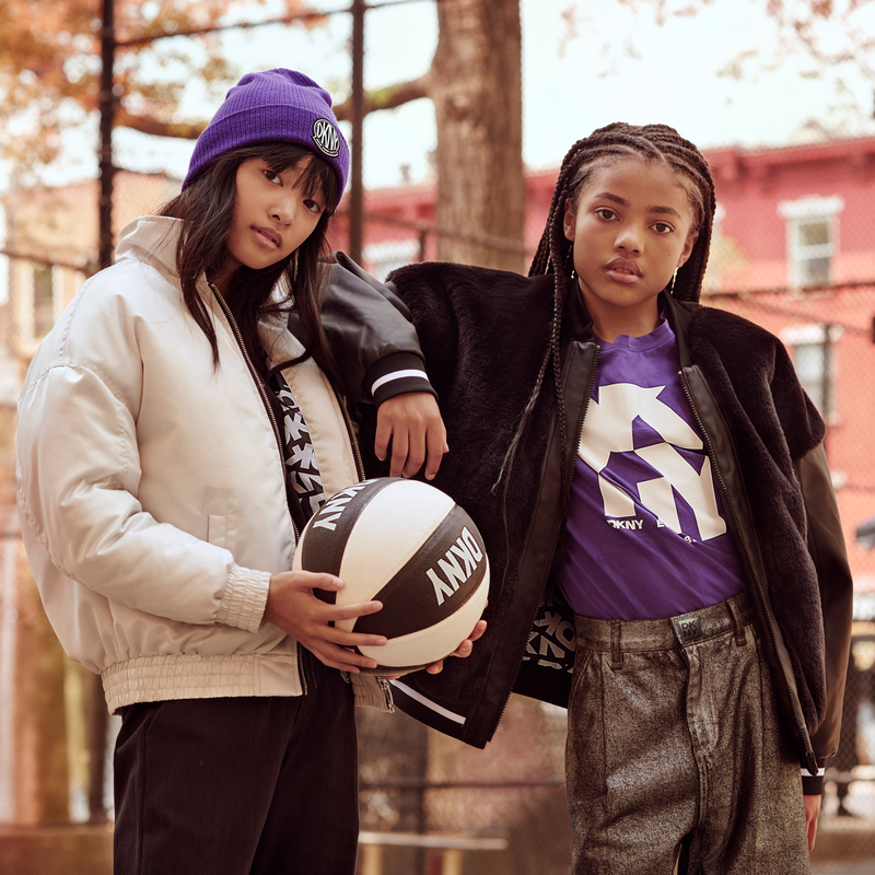 Bonnet en tricot avec revers DKNY 
                        FILLE