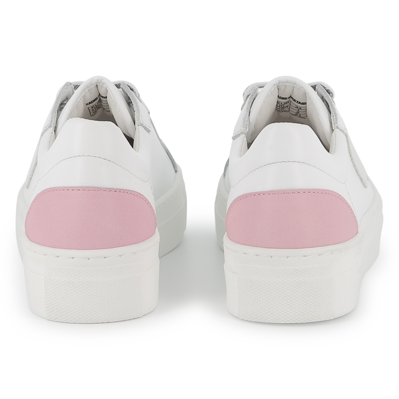 Baskets en cuir &agrave; lacets