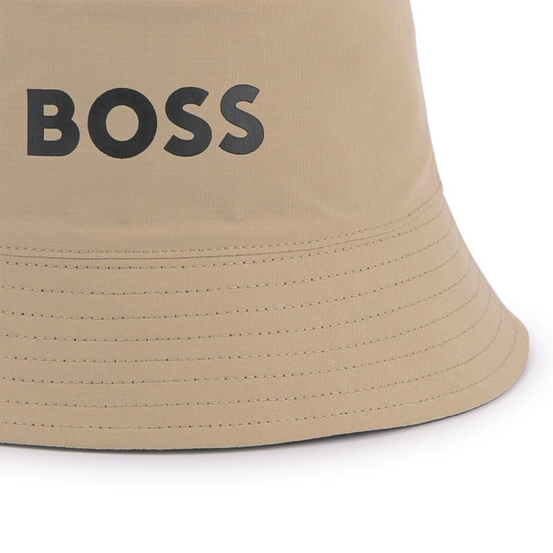 Omkeerbaar hoedje BOSS 
                        BOY